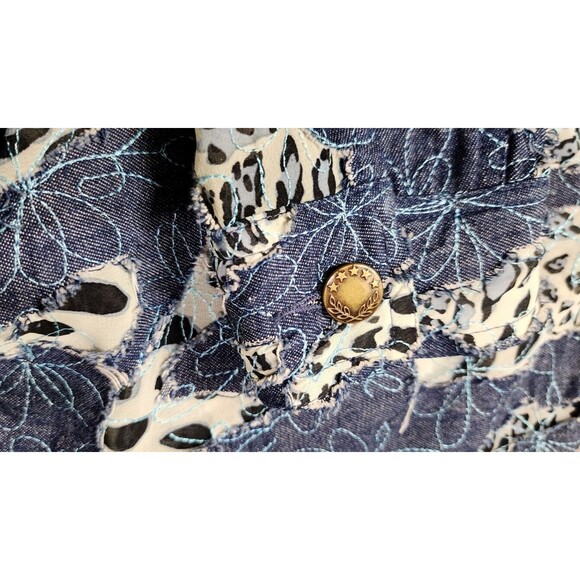Morgan Cole Womens Distressed Jacket Size L Blue Ivory Animal Print Applique - Picture 5 of 12